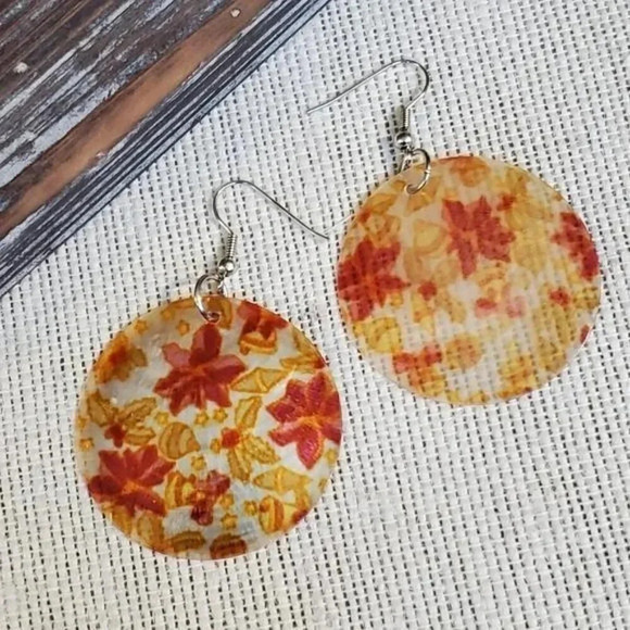 Pinkdiva Jewelry - Capiz Shell Earrings Red Orange Flowers Handmade
